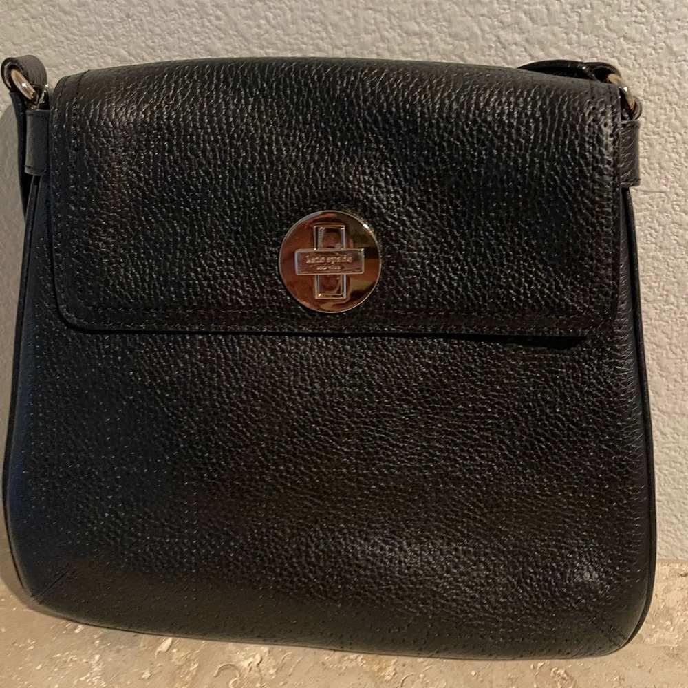 KATE SPADE SIGNATURE PERFORATED LEATHER TURNLOCK PURSE BAG SHOULDER